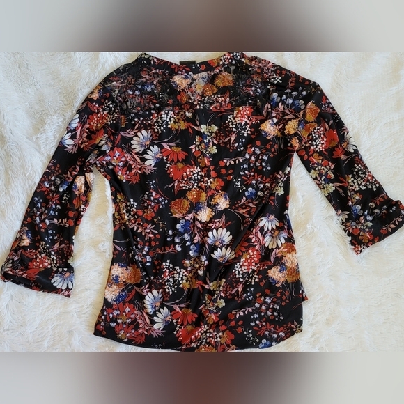 J.t.b. Set of 2 Floral Blouse V Neck Silver Button Shirts Size S small - Picture 16 of 16
